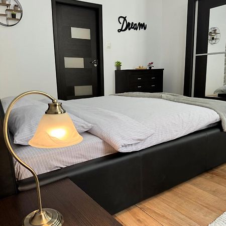 בראשוב Ada'S Luxury Apartament&Studio - Old City מראה חיצוני תמונה
