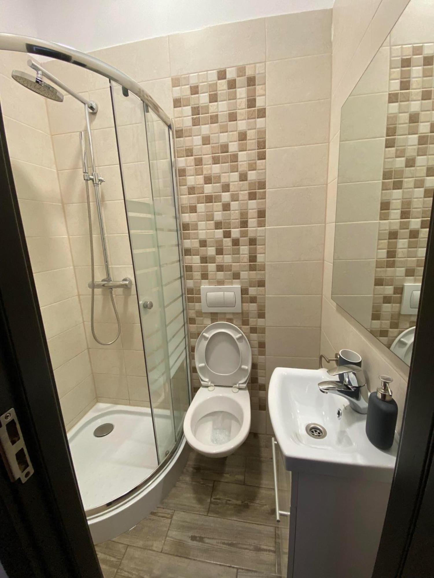 בראשוב Ada'S Luxury Apartament&Studio - Old City מראה חיצוני תמונה