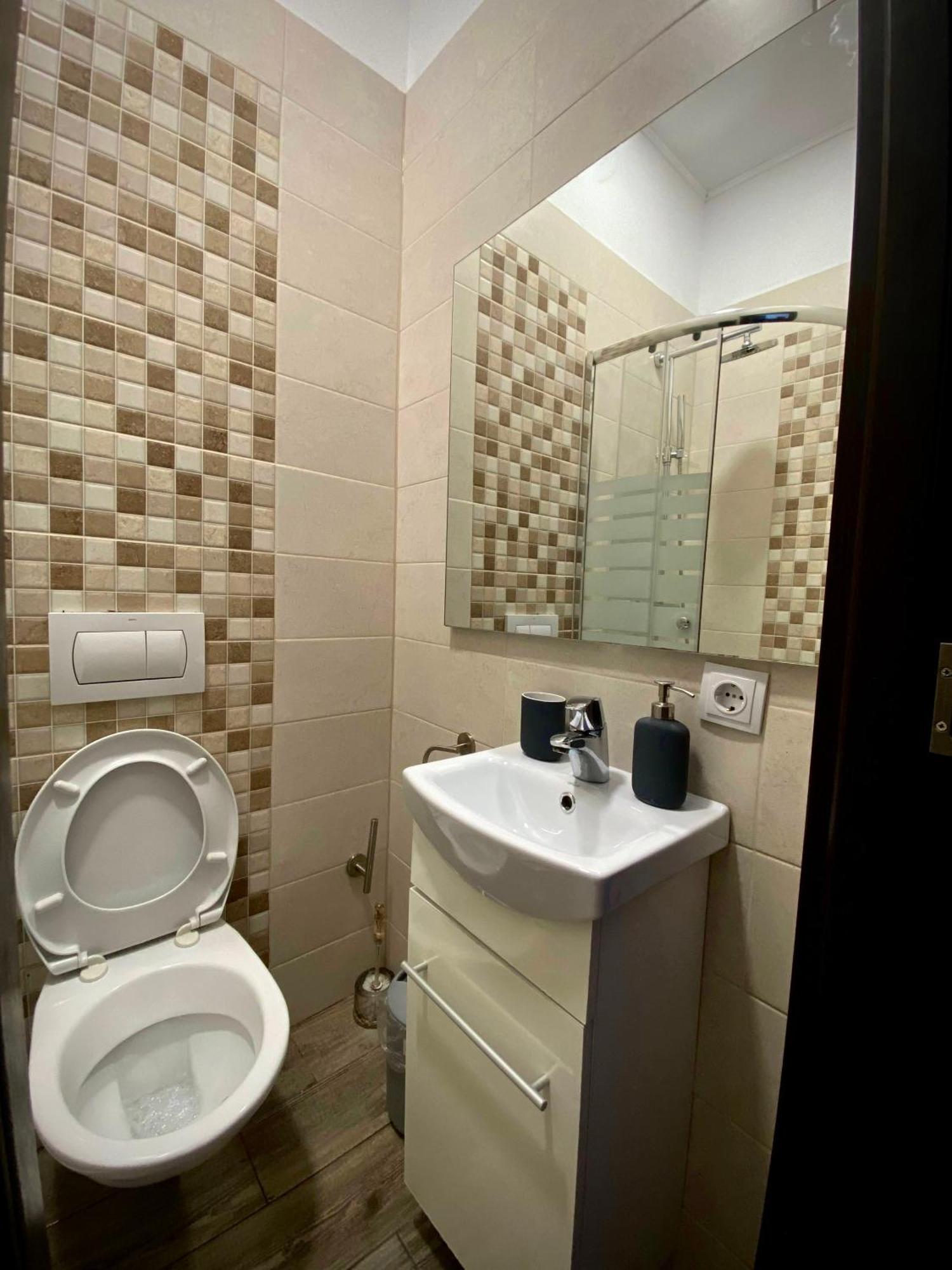 בראשוב Ada'S Luxury Apartament&Studio - Old City מראה חיצוני תמונה