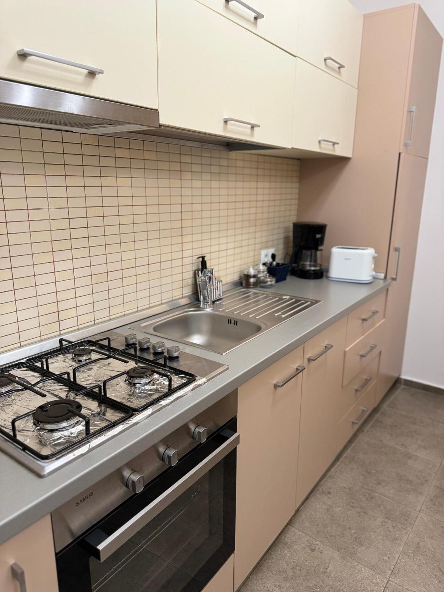 בראשוב Ada'S Luxury Apartament&Studio - Old City מראה חיצוני תמונה
